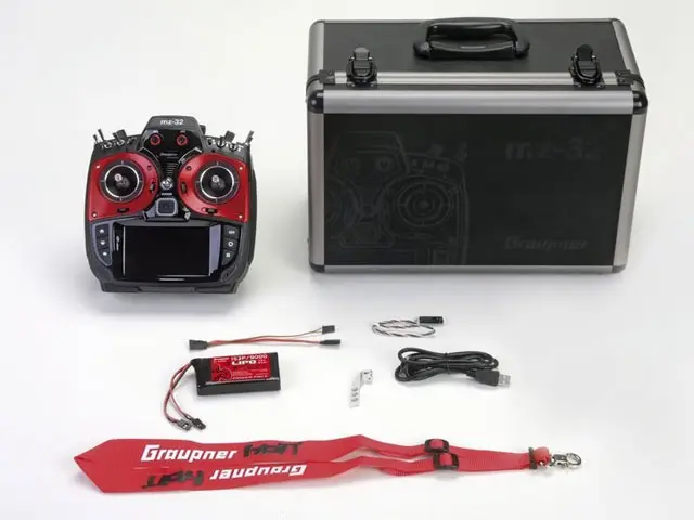 Graupner mz-32 Sender - HoTT 2.4GHz Fernsteuerung 32 Kanäle von Graupner Modellbau – Modellflugzentrum Schweiz