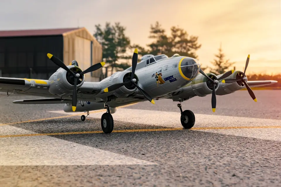 B-17F Memphis Belle 1875mm ARF - silver von Top RC – Modellflugzentrum Schweiz