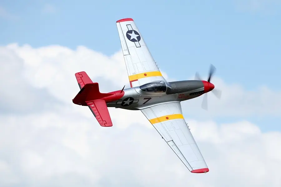 Giant P-51D Mustang ARF 1700mm von FMS – Modellflugzentrum Schweiz