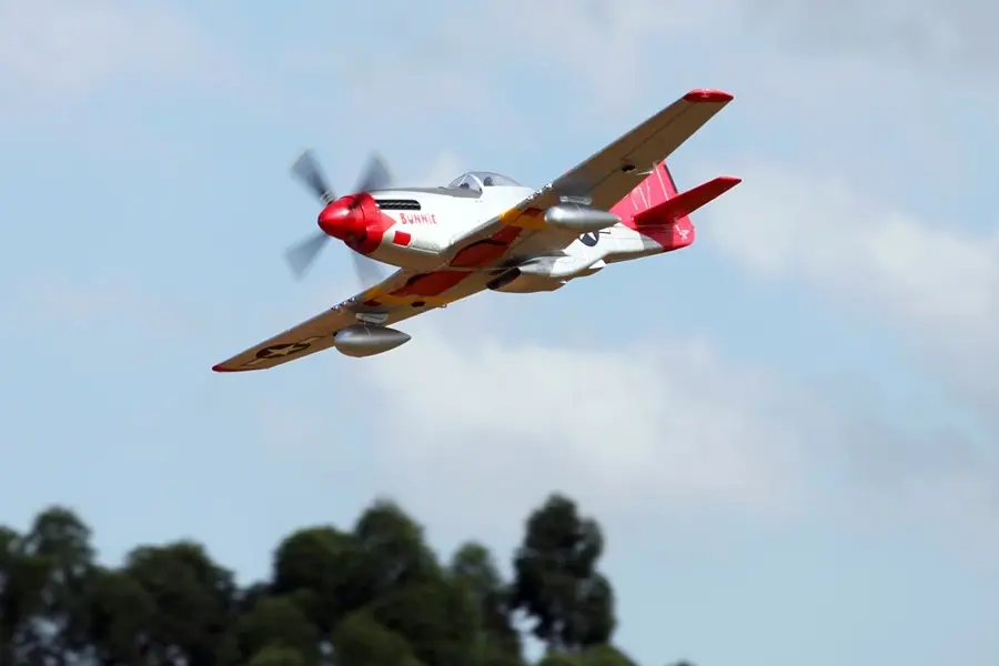 Giant P-51D Mustang ARF 1700mm von FMS – Modellflugzentrum Schweiz