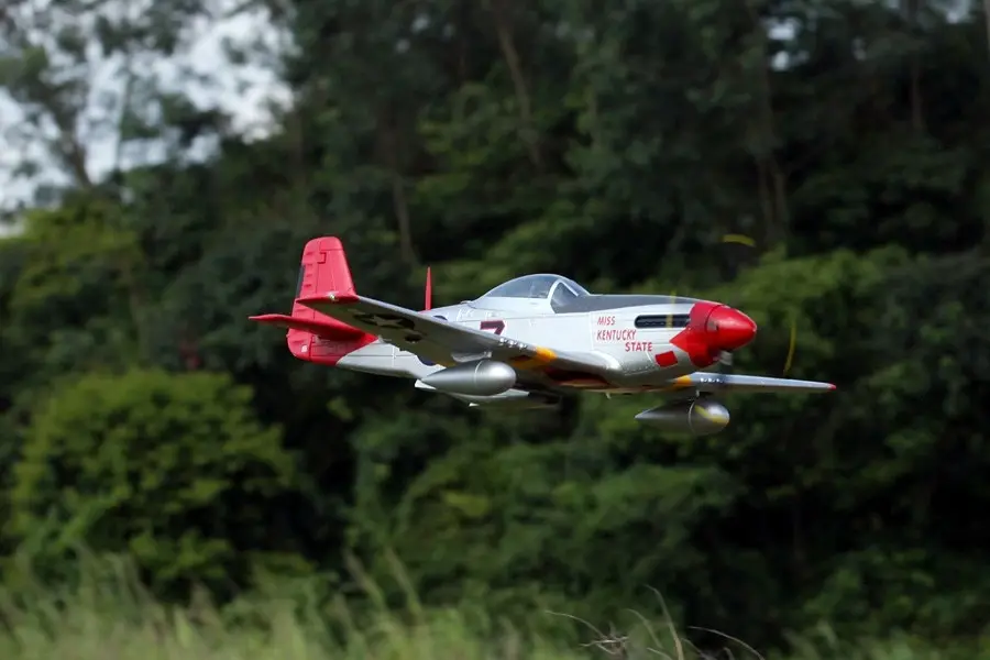 Giant P-51D Mustang ARF 1700mm von FMS – Modellflugzentrum Schweiz