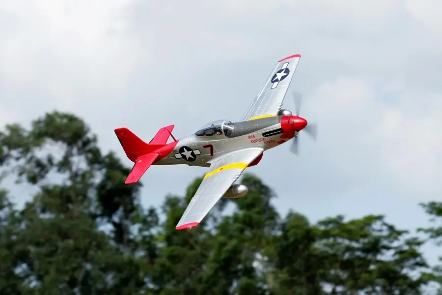 Giant P-51D Mustang ARF 1700mm von FMS – Modellflugzentrum Schweiz