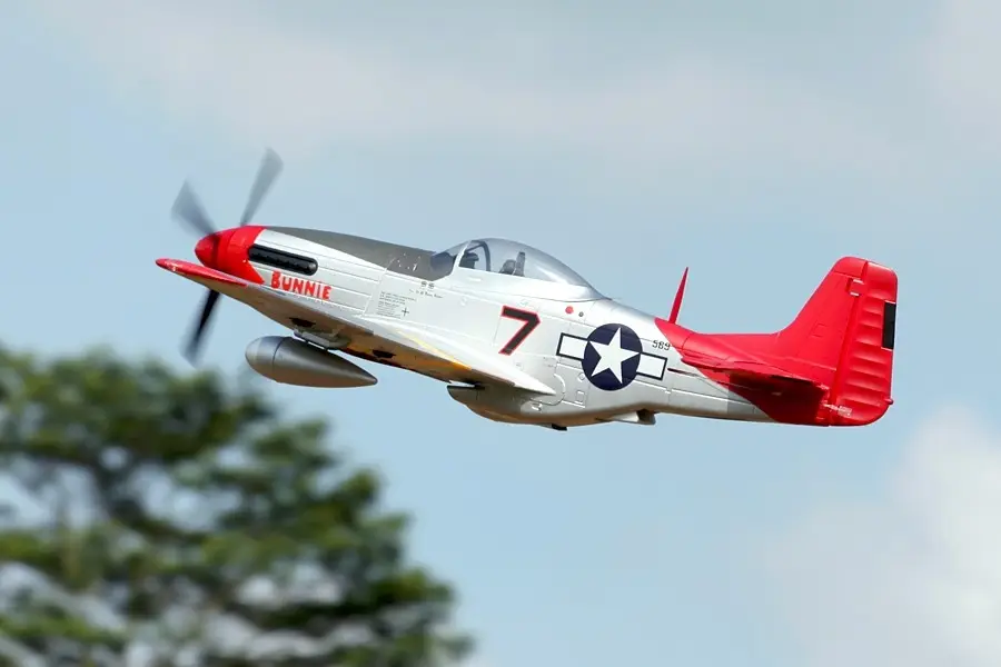 Giant P-51D Mustang ARF 1700mm von FMS – Modellflugzentrum Schweiz