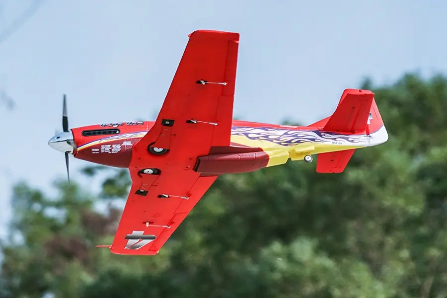P-51 Dago Red 1100mm ARF von FMS – Modellflugzentrum Schweiz