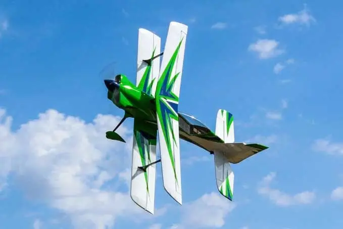 53" Peregrine – Grün/Weiss/1,35 m von Extreme Flight – Modellflugzentrum Schweiz