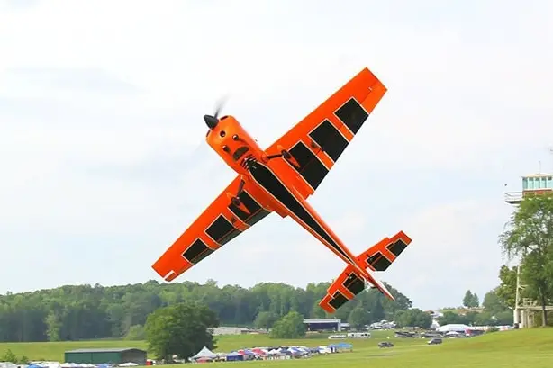 93" Laser 230z ARF - orange von AJ Aircraft – Modellflugzentrum Schweiz