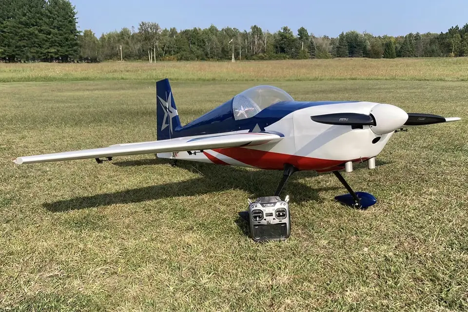 51" Slick 540 ARF - red/blue von AJ Aircraft – Modellflugzentrum Schweiz
