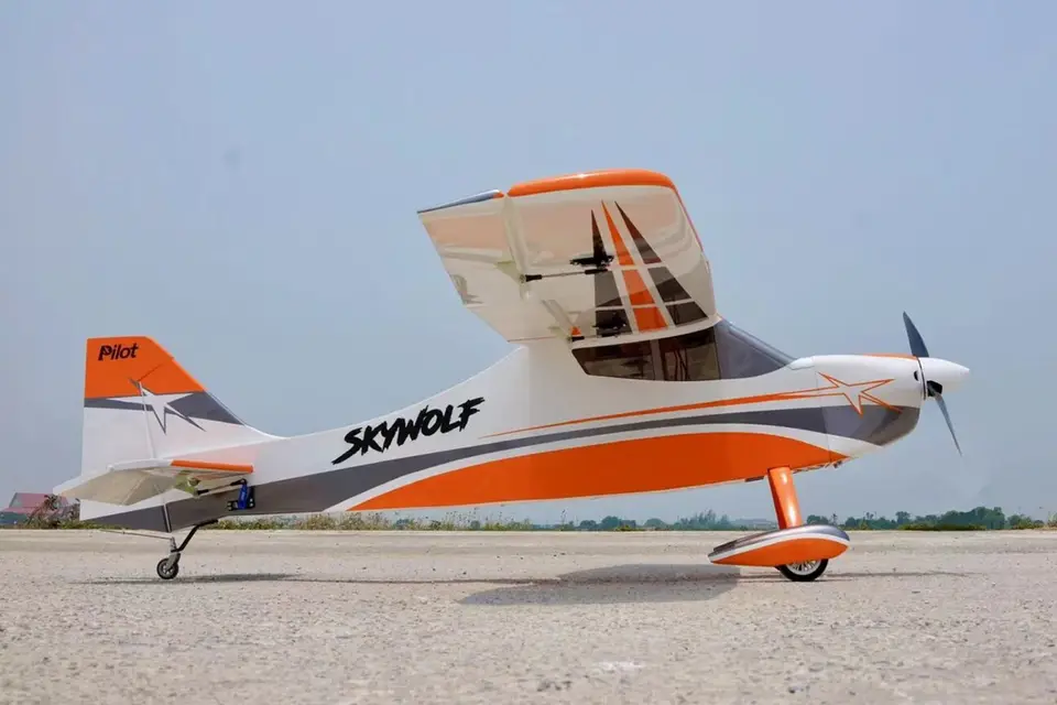 67" SkyWolf V2 (1,71 m) Orange/Blau von Pilot RC – Modellflugzentrum Schweiz