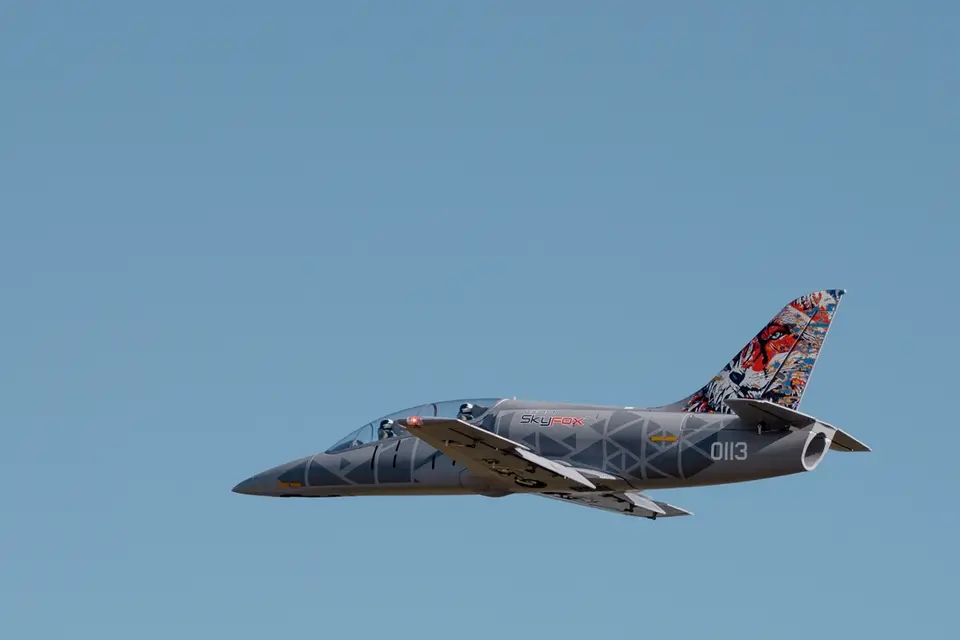 KAVAN L-39 Skyfox 1088mm ARF - grau – Modellflugzentrum Schweiz
