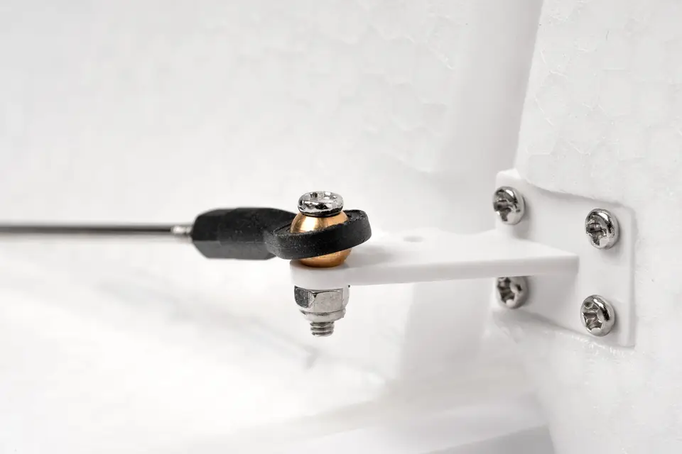 KAVAN Alpha V2 1500mm ARF - grün – Modellflugzentrum Schweiz