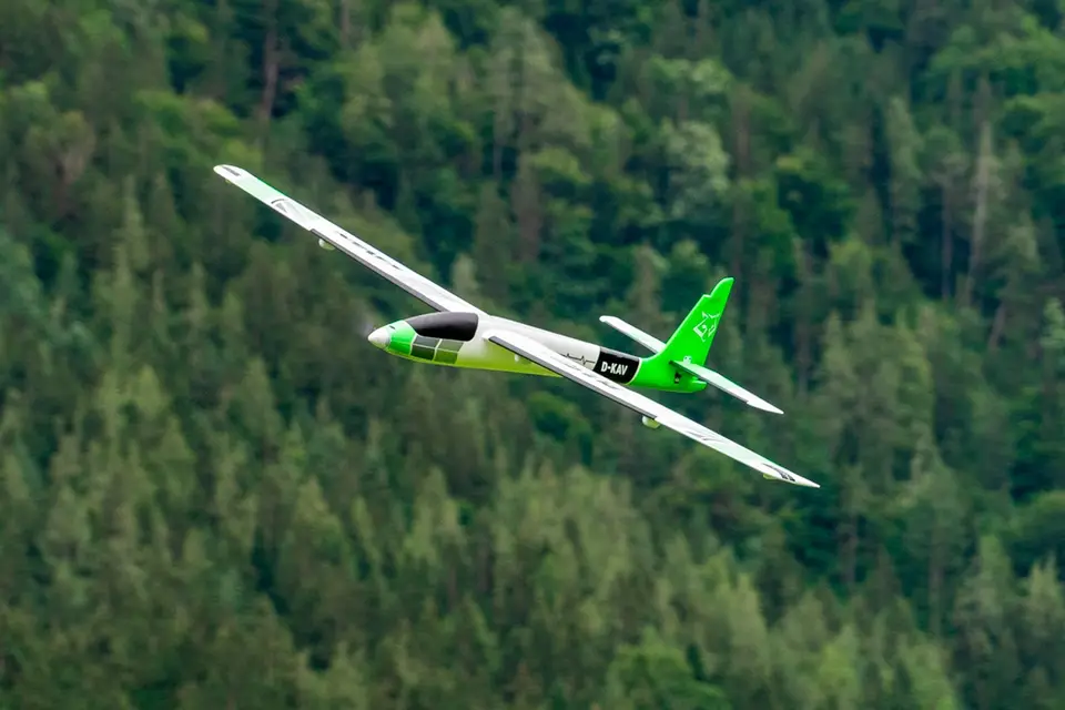 KAVAN Pulse 2200 V2 ARF - grün – Modellflugzentrum Schweiz