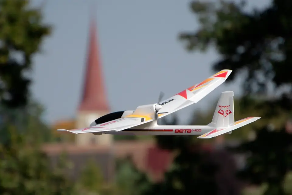 KAVAN Beta 1400 ARF - blau – Modellflugzentrum Schweiz