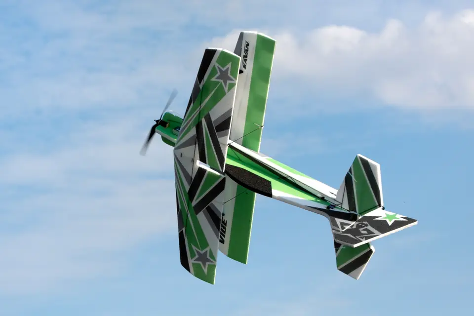 KAVAN Vibe 980mm Kit - grün – Modellflugzentrum Schweiz