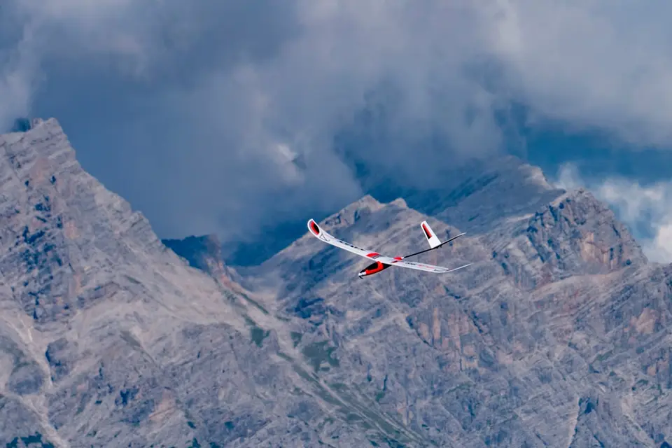KAVAN Falke 1800mm ARF - blau – Modellflugzentrum Schweiz