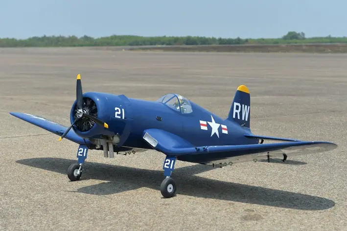 PH129 Phoenix F4U Corsair - 60ccm - 217cm von PHOENIX MODEL – Modellflugzentrum Schweiz
