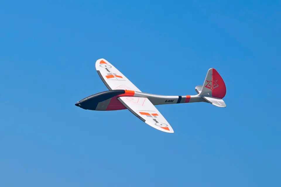 KAVAN Twisty 1512mm ARF - grün – Modellflugzentrum Schweiz