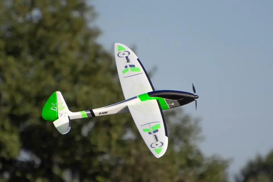 KAVAN Twisty 1512mm ARF - orange – Modellflugzentrum Schweiz