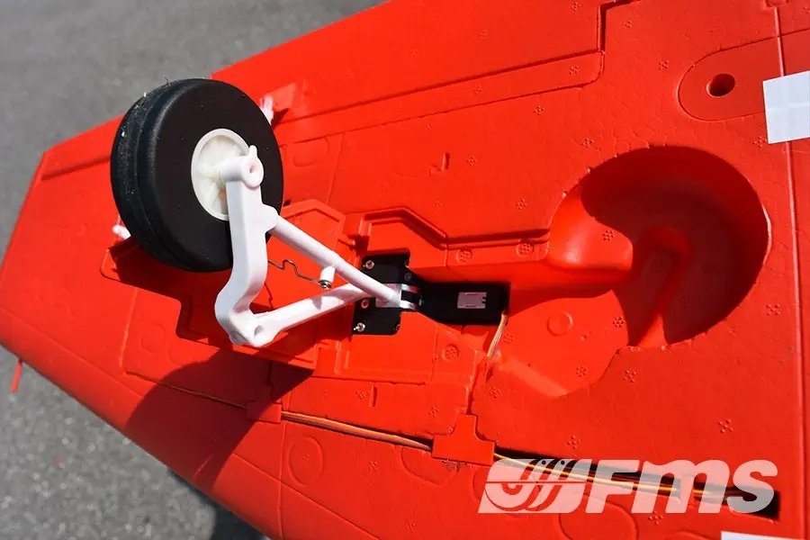 PC-21 1100mm ARF von FMS – Modellflugzentrum Schweiz