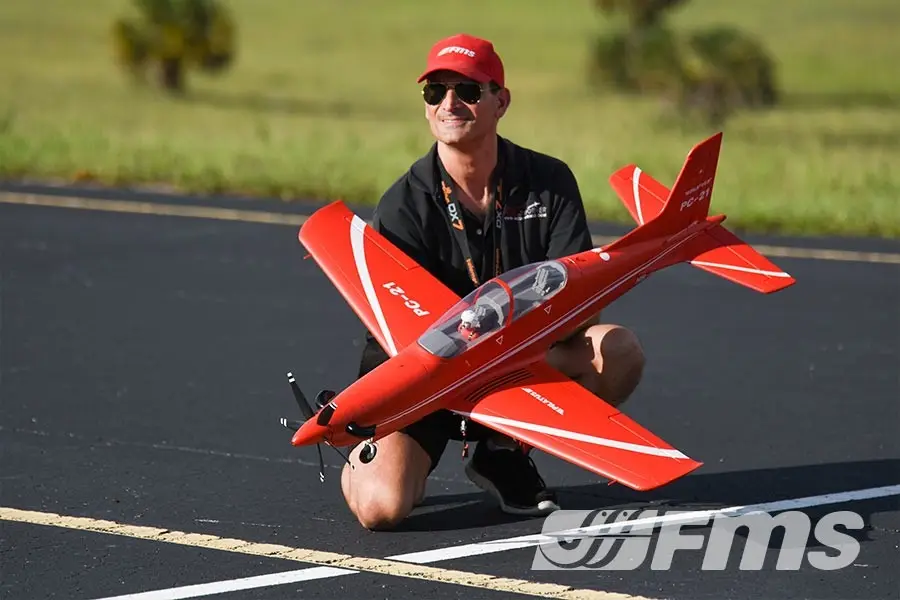 PC-21 1100mm ARF von FMS – Modellflugzentrum Schweiz