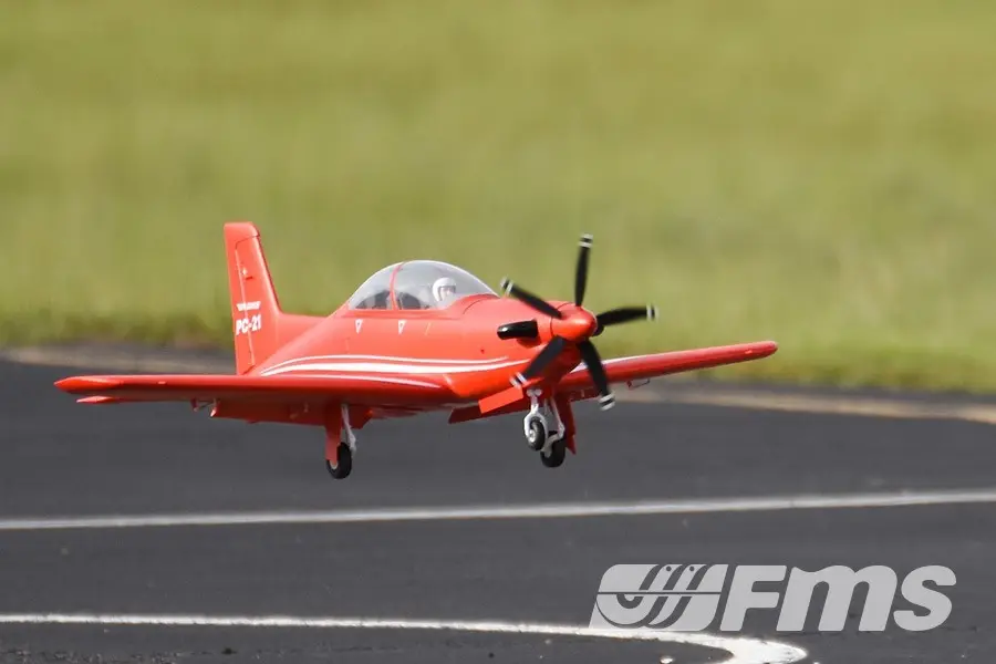 PC-21 1100mm ARF von FMS – Modellflugzentrum Schweiz