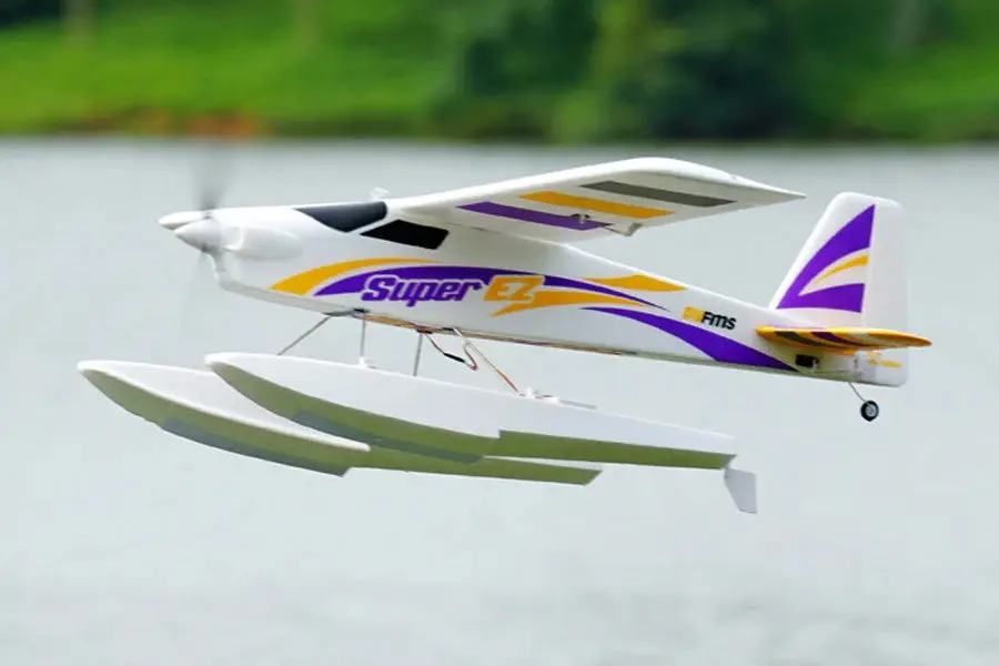 Super EZ 1220mm V4 ARF von FMS – Modellflugzentrum Schweiz