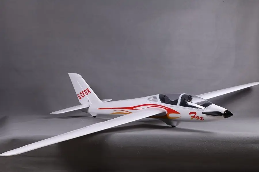 FOX 2300 EPP ARF von FMS – Modellflugzentrum Schweiz
