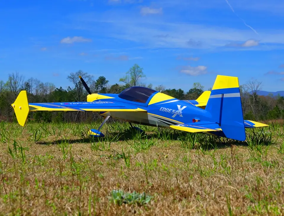 60" Edge 540T V2 EXP PLUS – Blau/Gelb 1,52 m von Extreme Flight – Modellflugzentrum Schweiz