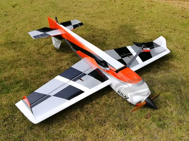 75" Edge 540 – Orange/Weiss 1,90 m von 3DHS – Modellflugzentrum Schweiz