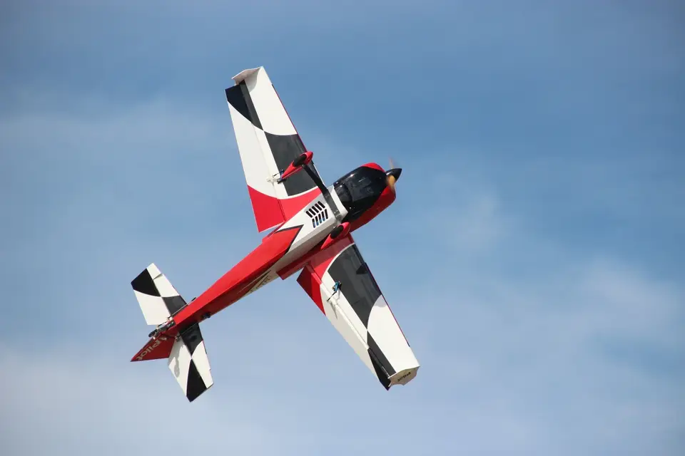 74" Edge 540 V2 1800 mm Rot-Weiss von Pilot RC – Modellflugzentrum Schweiz