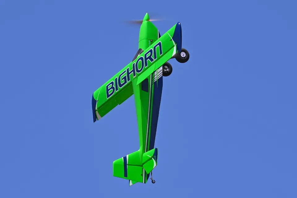 100" Bighorn ARF - grün 2,54 m von OMP Hobby – Modellflugzentrum Schweiz