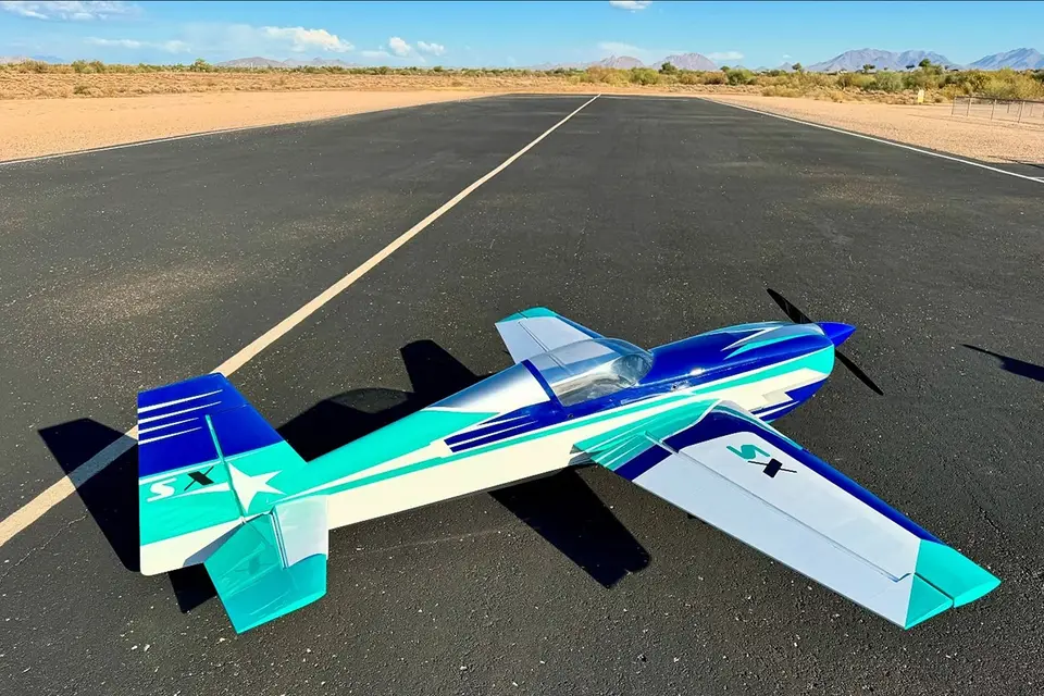 103" Extra SX ARF - Blau 2,61m von AJ Aircraft – Modellflugzentrum Schweiz