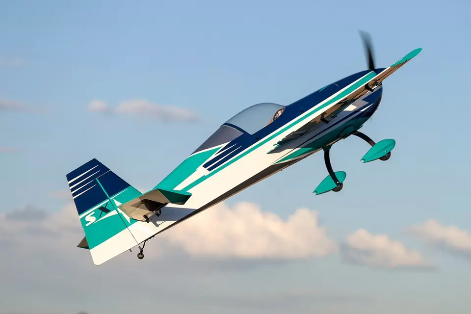 103" Extra SX ARF - Blau 2,61m von AJ Aircraft – Modellflugzentrum Schweiz