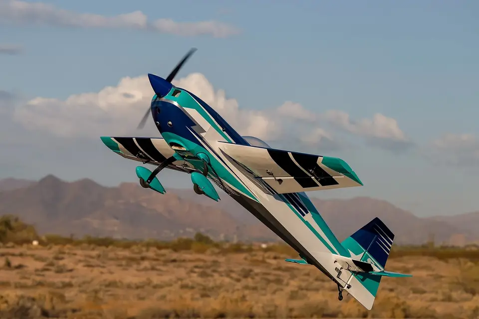 103" Extra SX ARF - Blau 2,61m von AJ Aircraft – Modellflugzentrum Schweiz