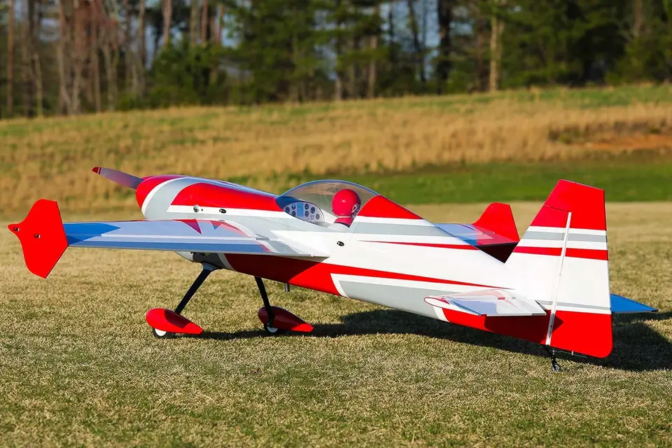 104" Extra 260 – Rot/Weiss 2,64 m von Extreme Flight – Modellflugzentrum Schweiz