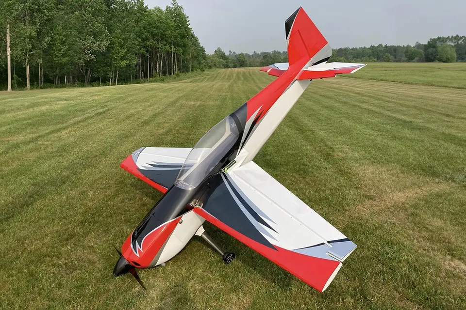106" Raven DT ARF – rot/schwarz von AJ Aircraft – Modellflugzentrum Schweiz