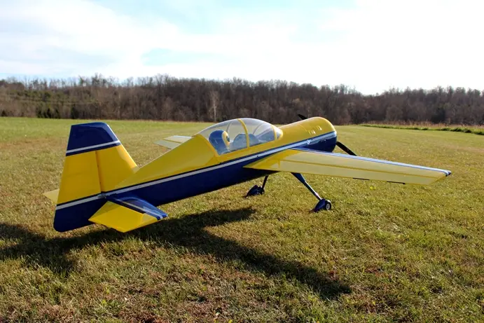 110" Yak 54 EXP Gelb/Blau 2,79 m von Extreme Flight – Modellflugzentrum Schweiz