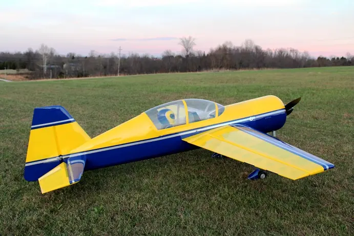 110" Yak 54 EXP Gelb/Blau 2,79 m von Extreme Flight – Modellflugzentrum Schweiz