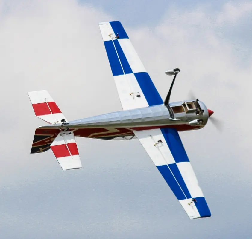 110" Yak 54 EXP rot/weiss 2,79 m von Extreme Flight – Modellflugzentrum Schweiz
