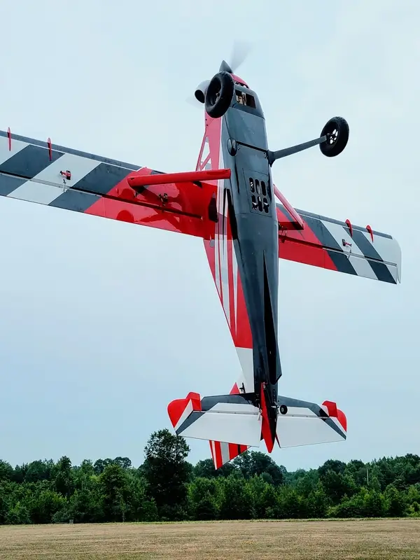 120" Turbo Bushmaster - Red 3,51m von Legacy Aviation – Modellflugzentrum Schweiz