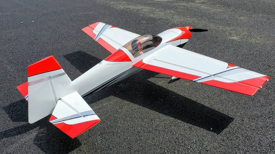 60" Edge 540T V2 EXP - White/Red 1,52m von Extreme Flight – Modellflugzentrum Schweiz