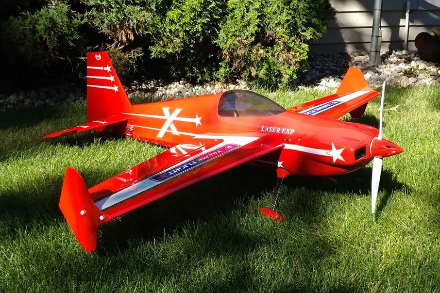 60" Laser V3 Rot/Weiss/Gold 1,52 m von Extreme Flight – Modellflugzentrum Schweiz
