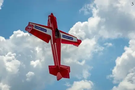 60" Laser V3 Rot/Weiss/Gold 1,52 m von Extreme Flight – Modellflugzentrum Schweiz