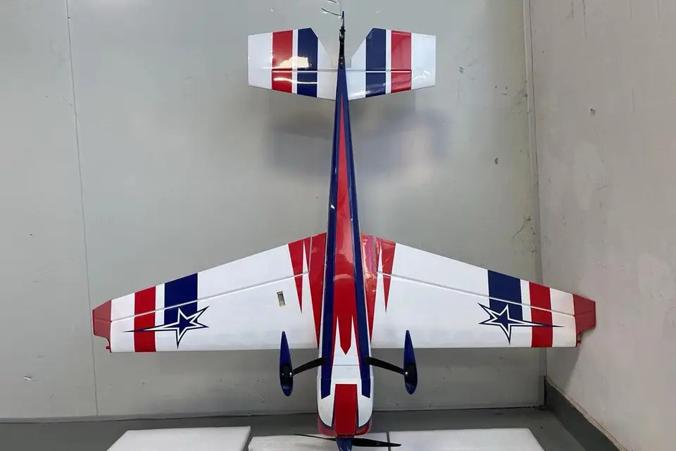 61" Raven DT ARF – rot/schwarz von AJ Aircraft – Modellflugzentrum Schweiz