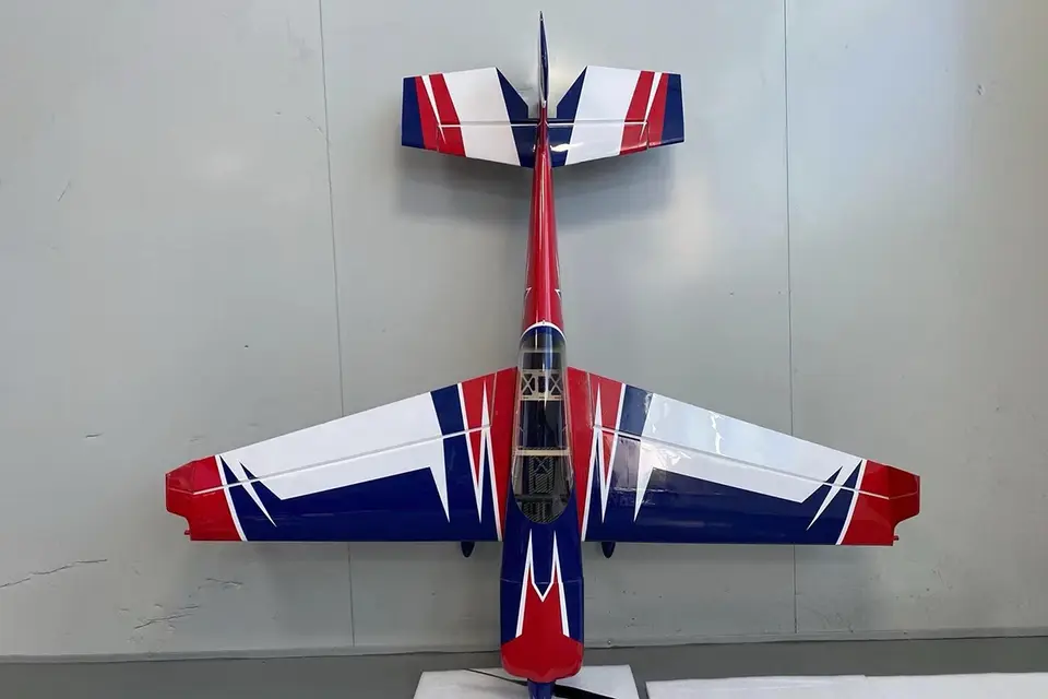 61" Raven DT ARF – rot/schwarz von AJ Aircraft – Modellflugzentrum Schweiz