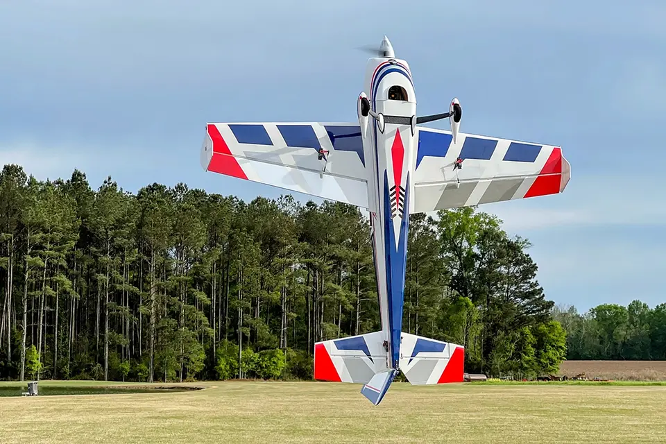 67" Extra 260 Blau/Weiss 1,7 m von Extreme Flight – Modellflugzentrum Schweiz