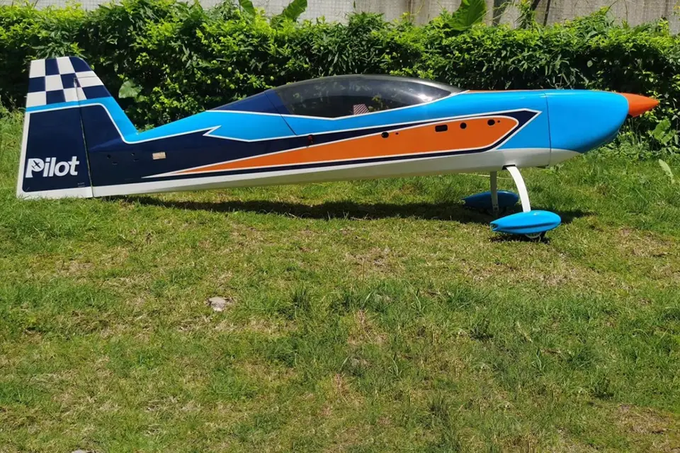 67" Extra NG 1702 mm Blau-Orange von Pilot RC – Modellflugzentrum Schweiz