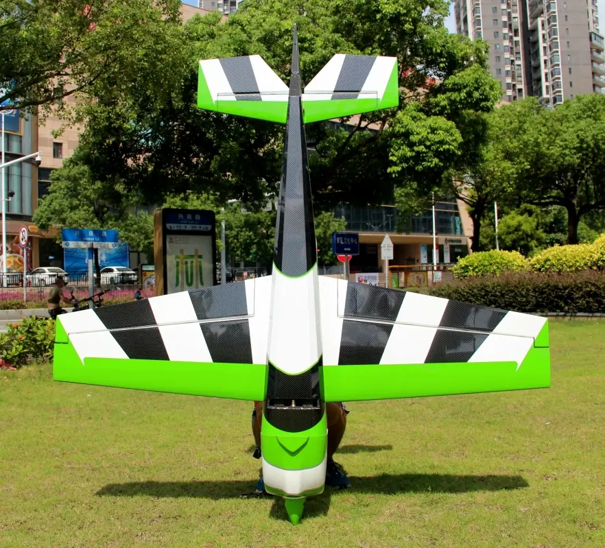67" Extra NG 1702 mm Grün-Schwarz von Pilot RC – Modellflugzentrum Schweiz