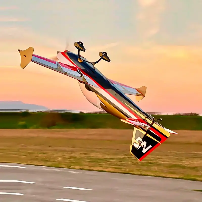 67" Extra NG ARF - Rot 1,7m von OMP Hobby – Modellflugzentrum Schweiz
