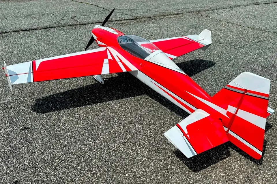 67" Extra NG Red/White 1,7m von Extreme Flight – Modellflugzentrum Schweiz