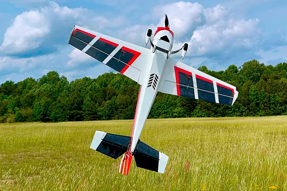 67" Extra NG Red/White 1,7m von Extreme Flight – Modellflugzentrum Schweiz